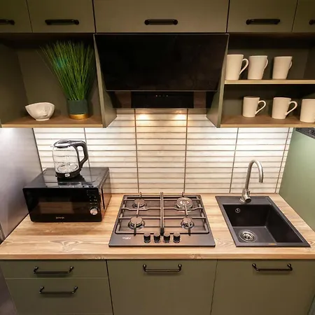 Alfa Valova 16 * Λβιβ