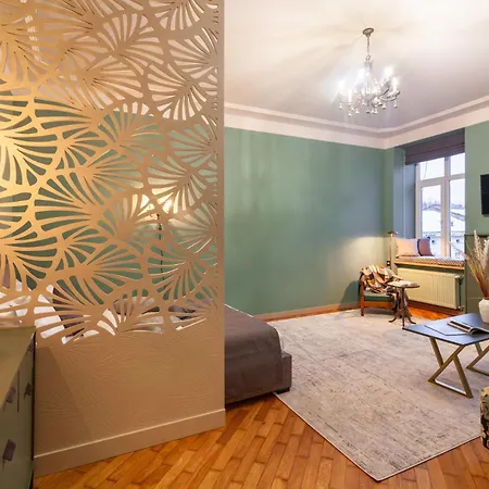 Apartamento Alfa Valova 16 Leópolis